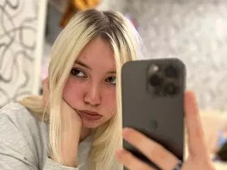 DieraAlly camshow private
