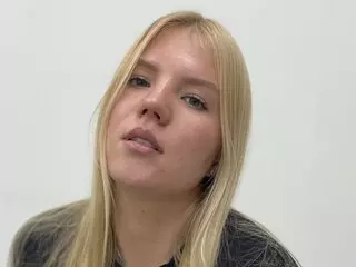 RebeccaCrippa sex webcam
